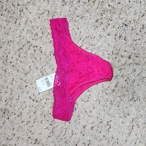 Hanky Panky pink thong